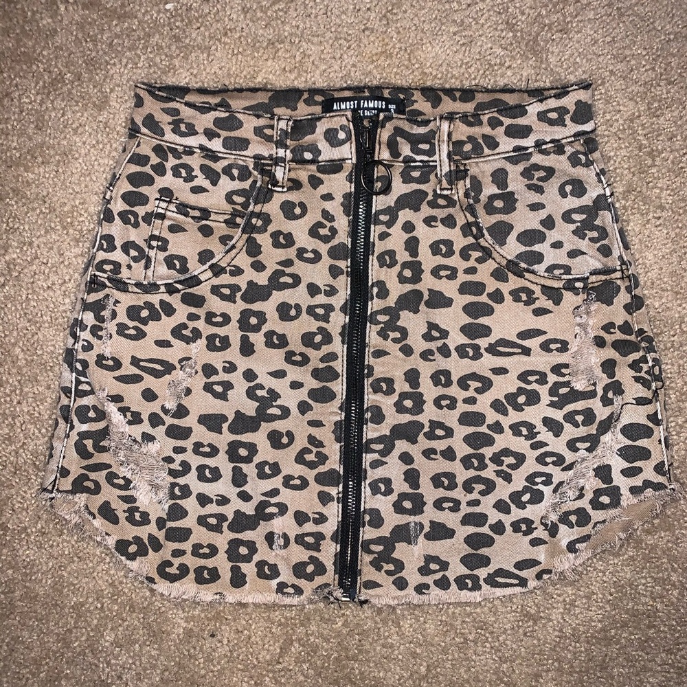 NEVER WORN Cheetah Print Jean Skirt